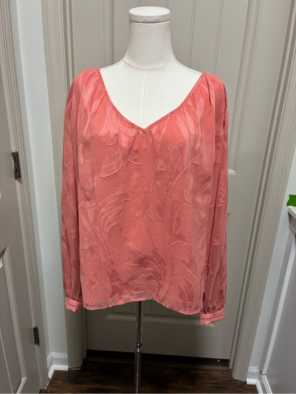 White House Black Market Coral V-Neck Long Sleeve Blouse